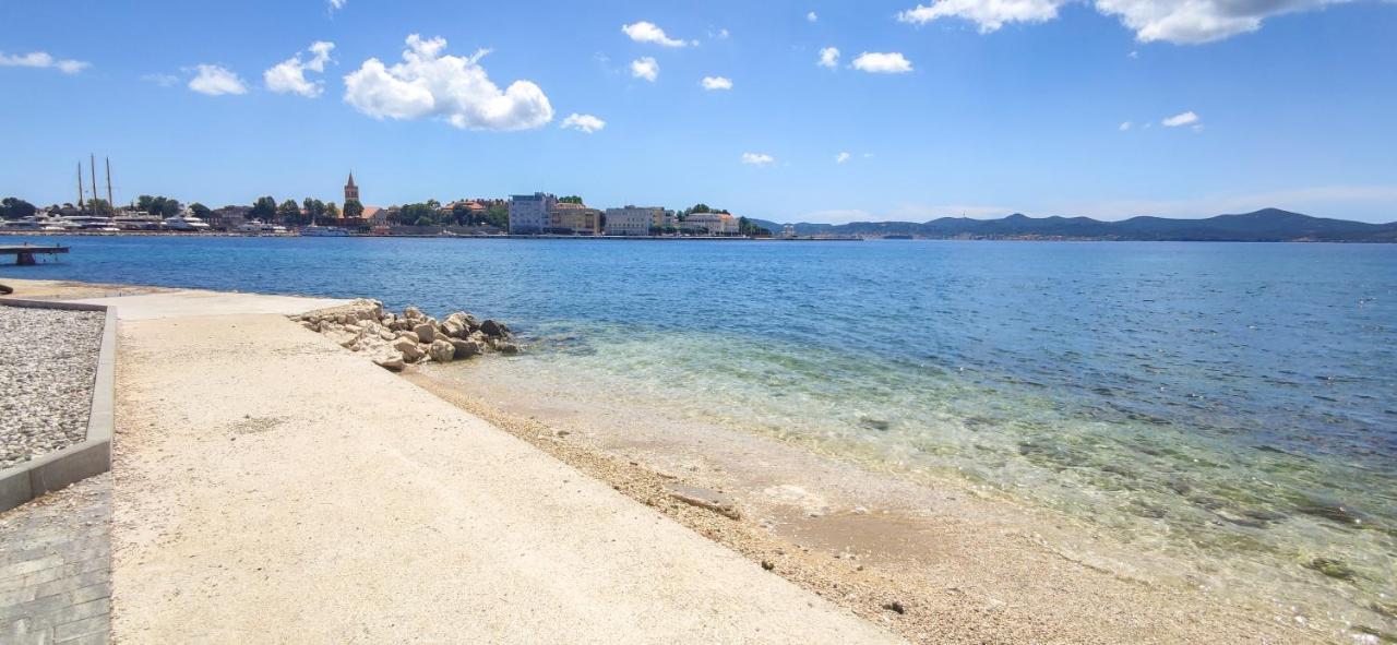 Beachfront House With Private Jacuzzi And Garden Zadar Bagian luar foto